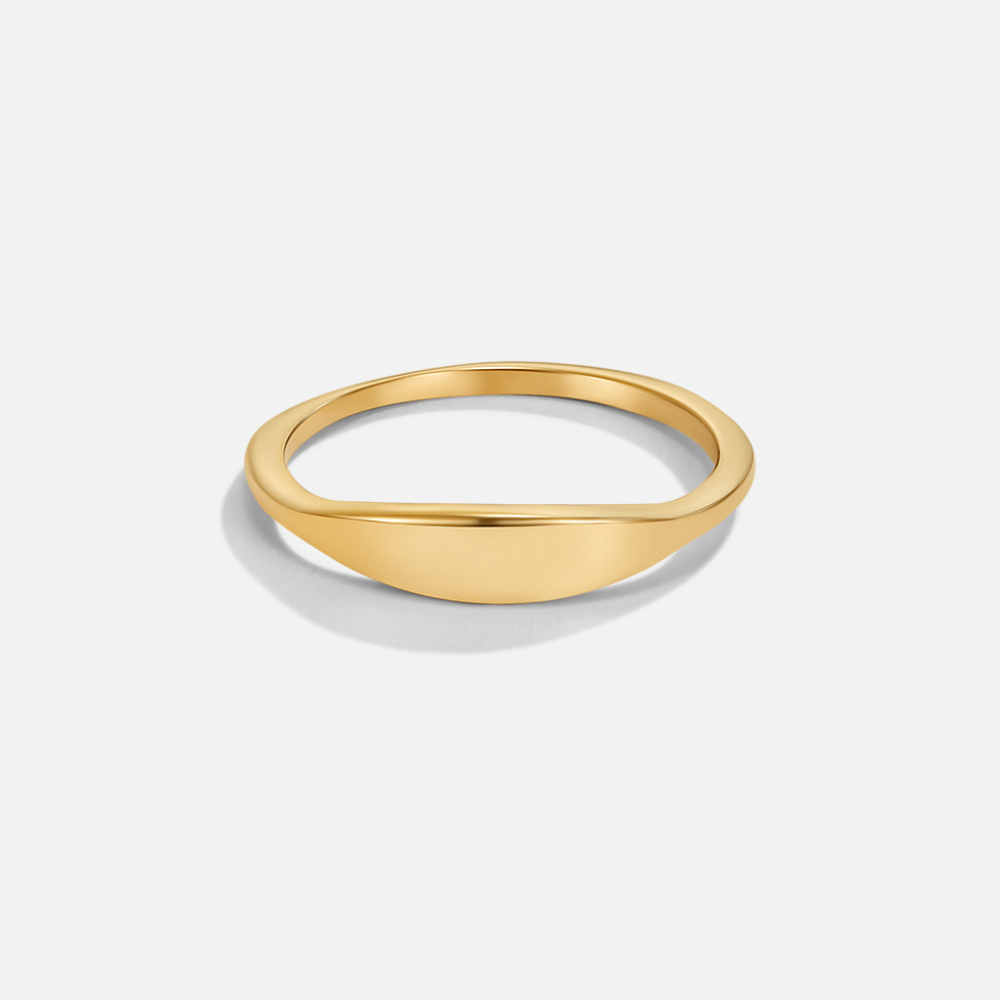 Pipa Gold Signet Ring