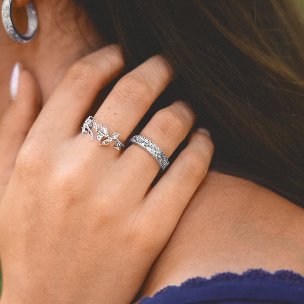 Silver Sculpted Flower Band Ring