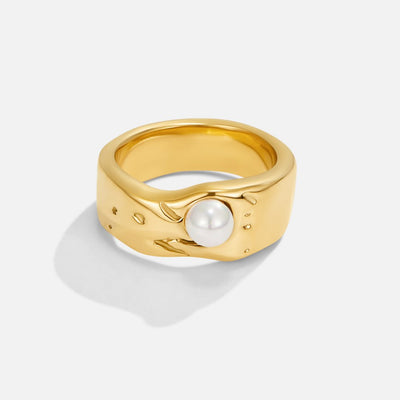 Malia Chunky Gold Pearl Ring - Beautiful Earth Boutique