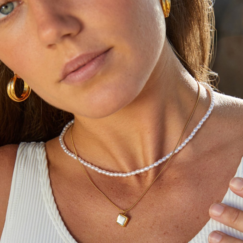 Riva Moonstone Pendant Necklace - Beautiful Earth Boutique