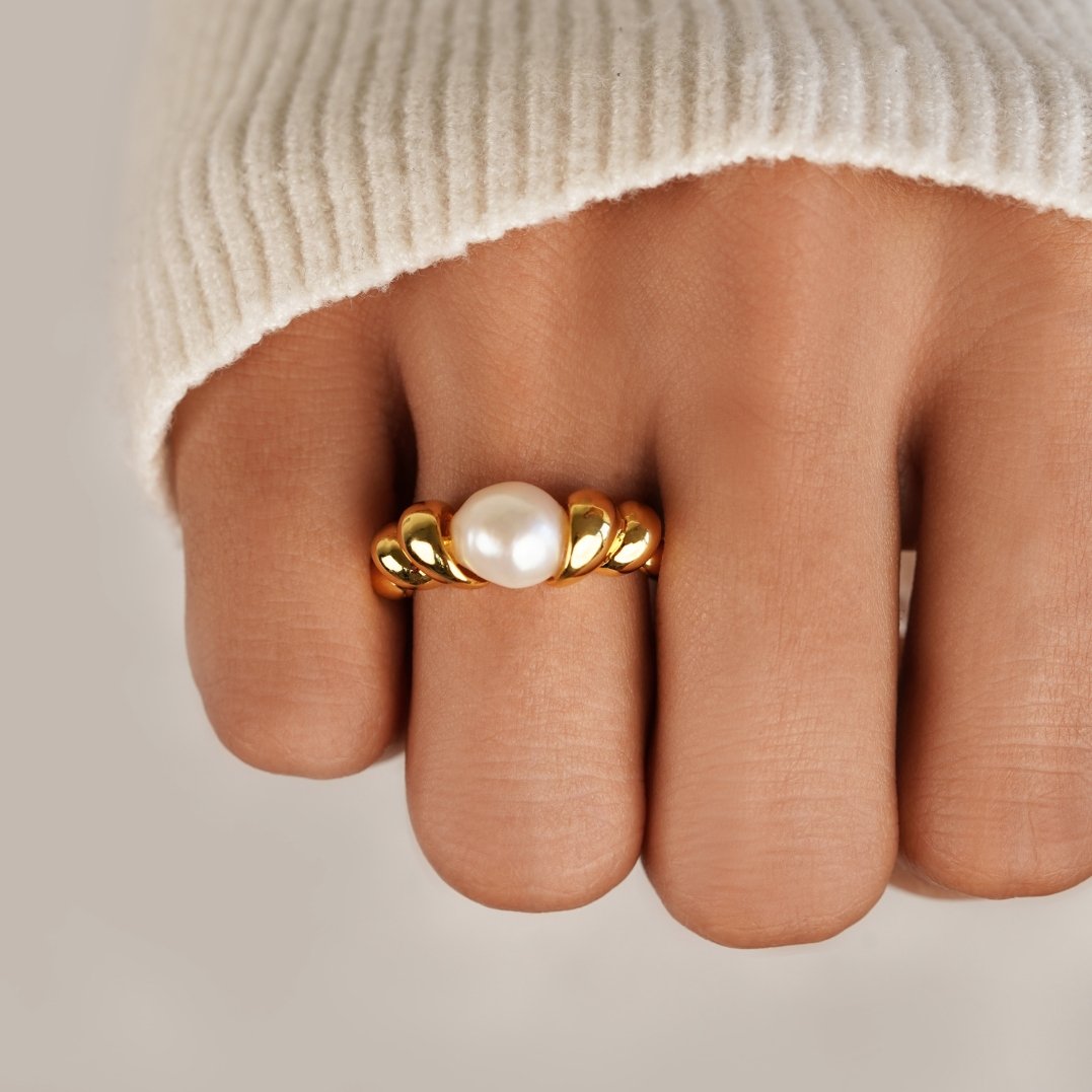 Dana Twisted Pearl Ring (US 7) - Beautiful Earth Boutique